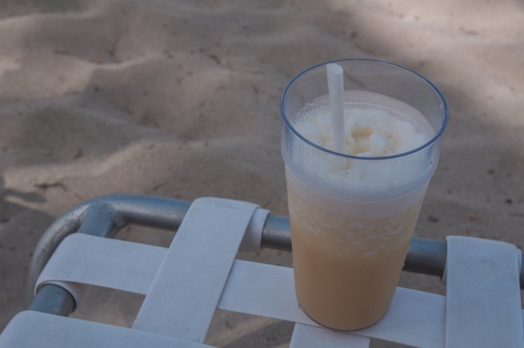 cocktail pina colada plage île Catalina
