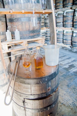 Vous prendrez bien un verre de rhum ? 8 La phase test - goût du rhum - barriques