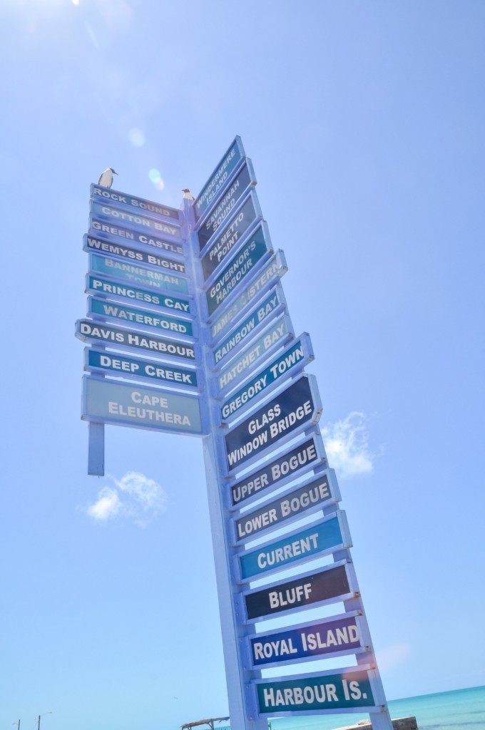 Signalétiques d'Eleuthéra pour se diriger Signalétiques d'Eleuthéra pour se diriger
