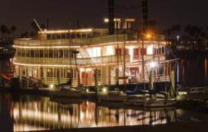 Bateau à aubes amarré dans le port de Memphis