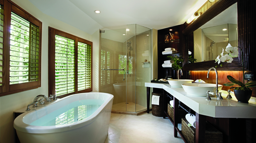 Dans la salle de bain du Rayavadee Resort à Krabi