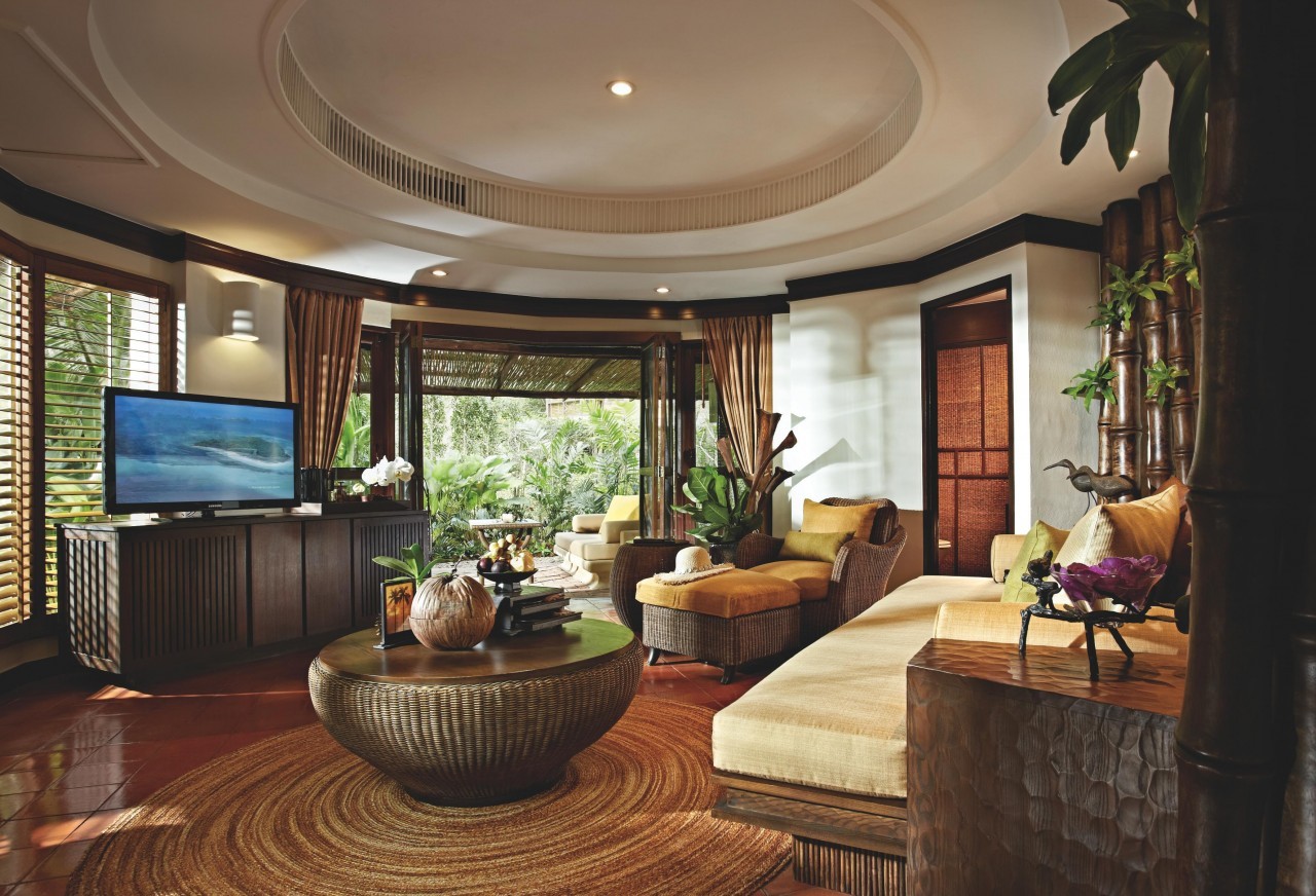 Dans le salon du Rayavadee Resort à Krabi