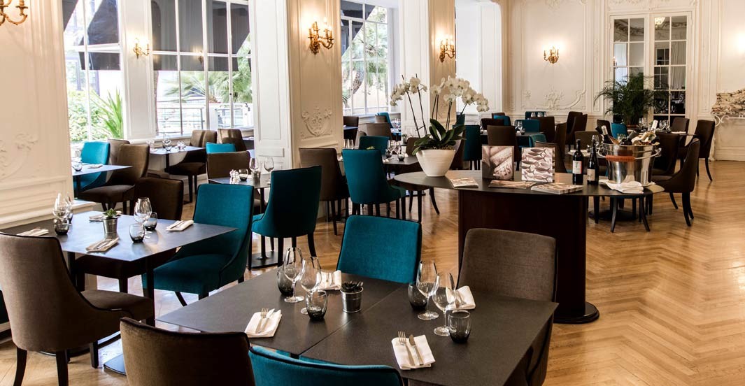 Dans le restaurant de l'hôtel Océania à Montpellier Dans le restaurant de l'hôtel Océania à Montpellier