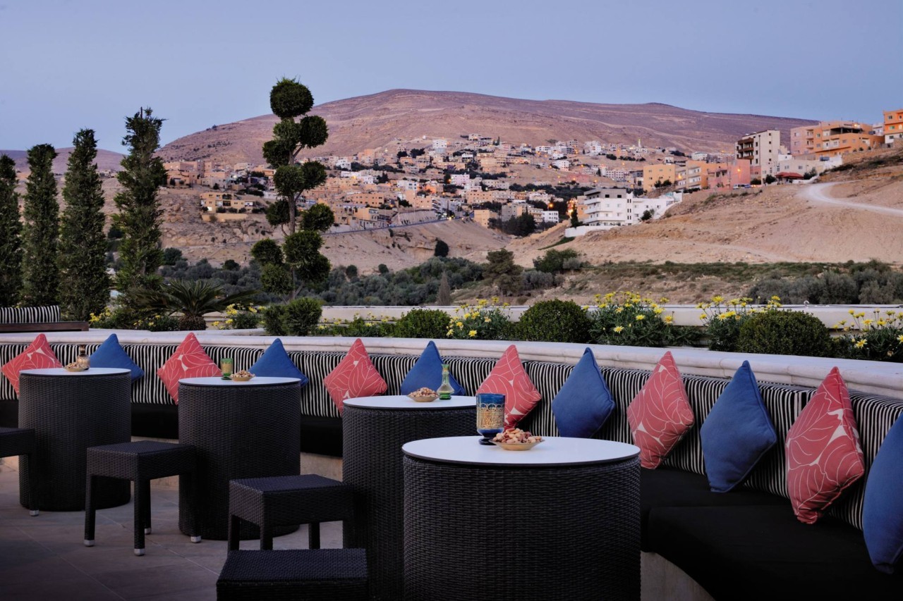 Le bar sur le toit du Movenpick hotel à Pétra