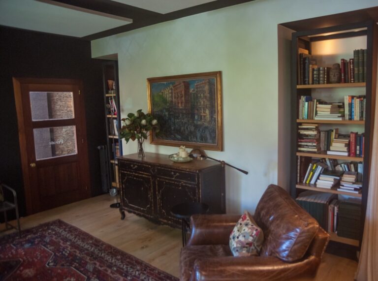 Dans le salon de l'hôtel Primero Primera Dans le salon de l'hôtel Primero Primera