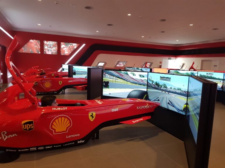 Red Force Ferrari Land PortAventura — l'attraction phare à 180 km/h