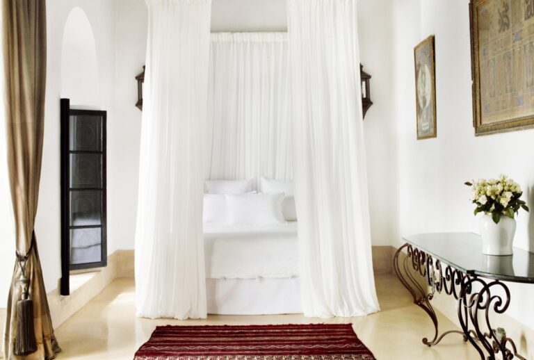 La chambre principale à l'hôtel Marrakech