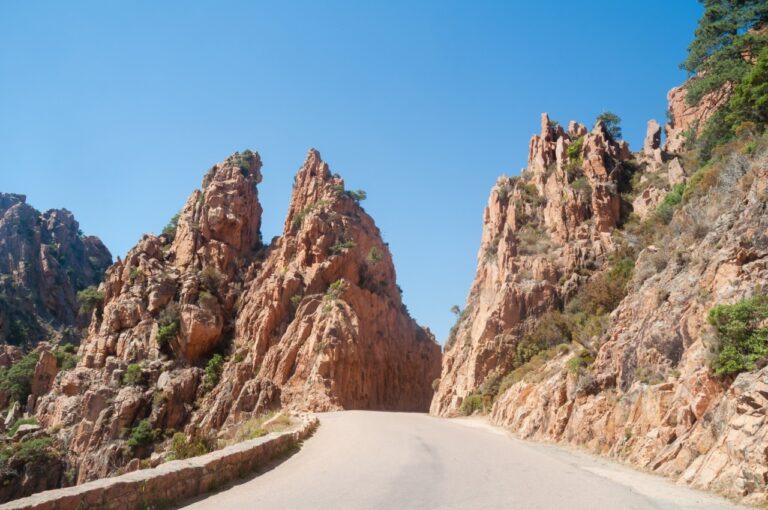 La route d'Ajaccio à Piana La route d'Ajaccio à Piana