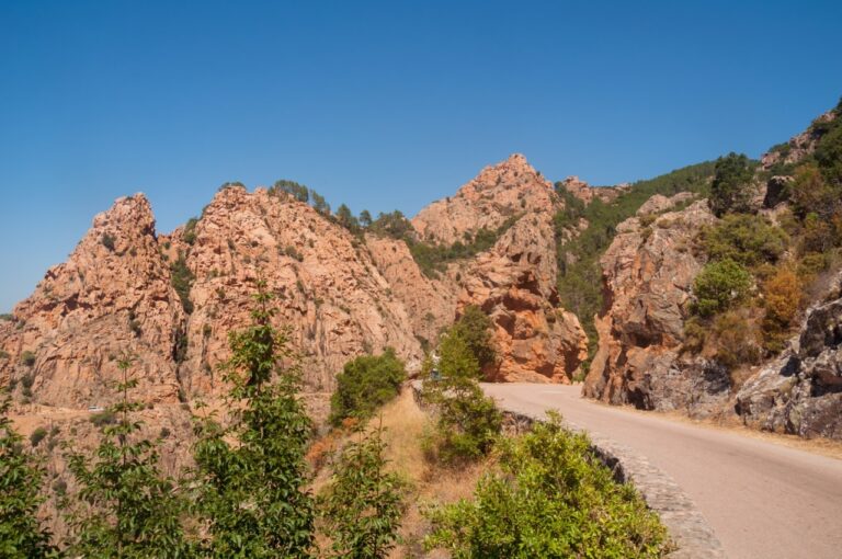 Probablement ma route préférée vers Piana ! Probablement ma route préférée vers Piana !
