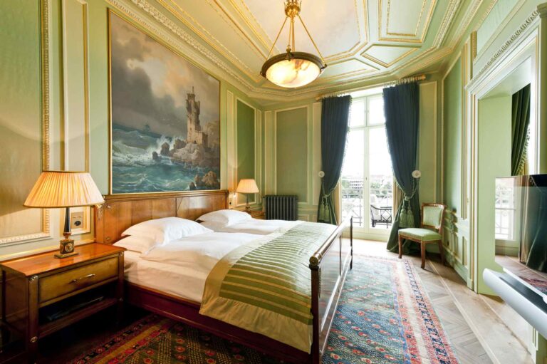 LA RIVER SUITE NAPOLÉON au Grand Hôtel Les Trois Rois, Bâle LA RIVER SUITE NAPOLÉON au Grand Hôtel Les Trois Rois, Bâle