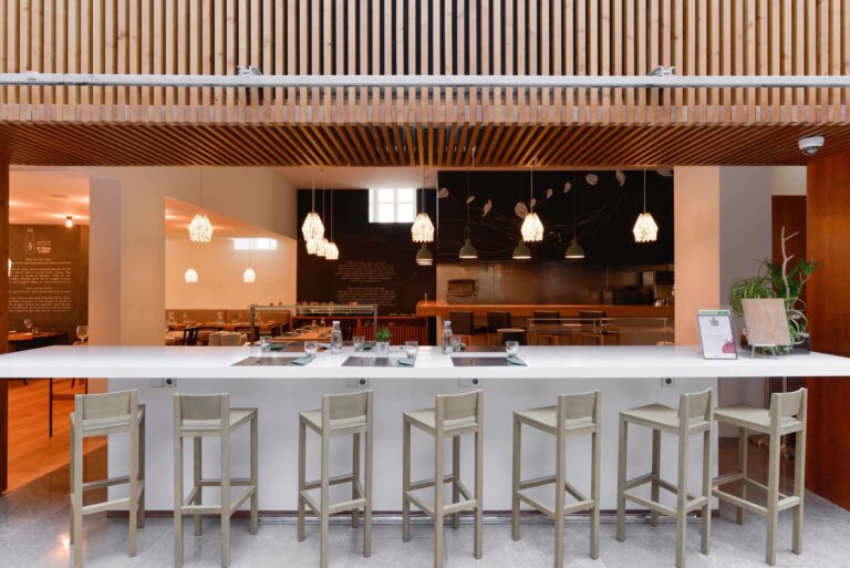 Le restaurant du Inspira Santa Marta hôtel à Lisbonne