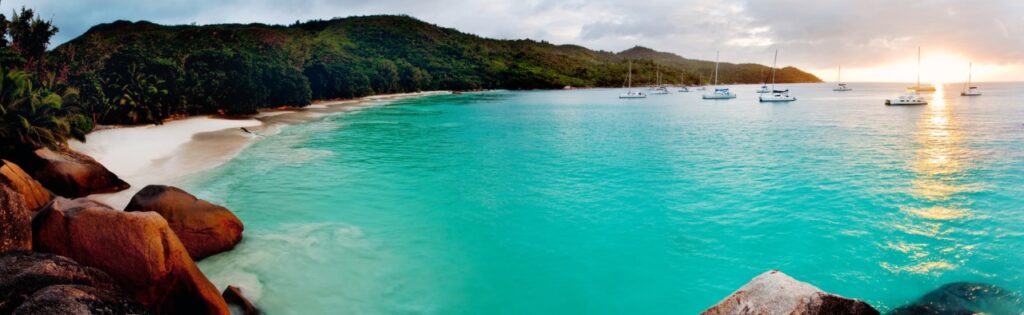Vue panoramique à praslin Vue panoramique à praslin