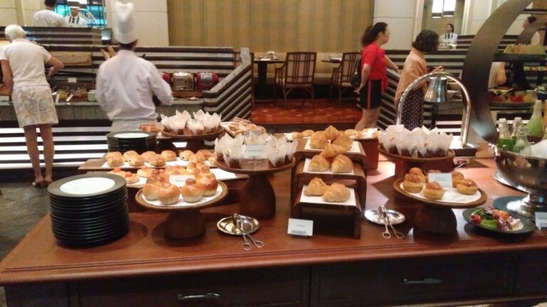 Buffet petit déjeuner The Peninsula Bangkok élu meilleur d'Asie