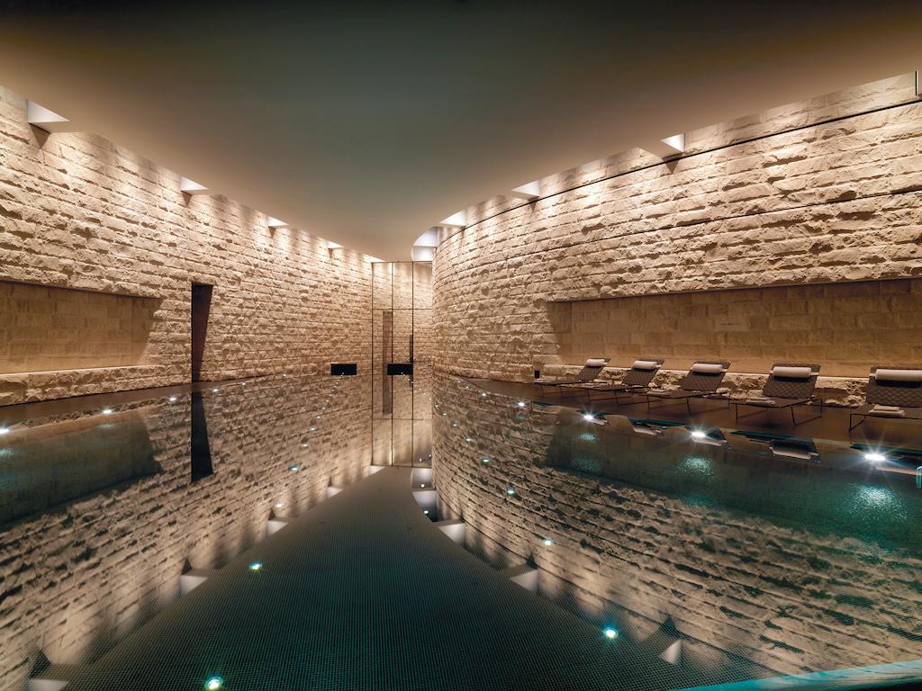 Piscine intérieure Piscine intérieure