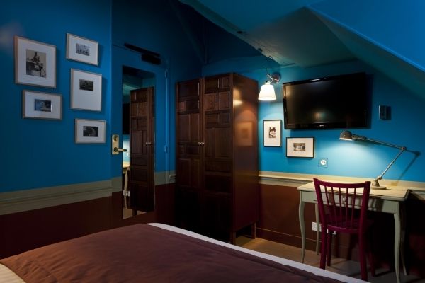 Une chambre à l’hôtel le Crayon à Paris Une chambre à l’hôtel le Crayon à Paris