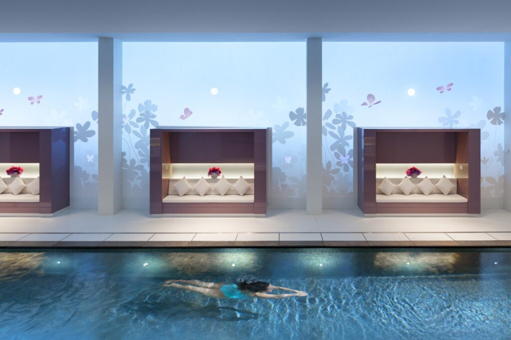 L'espace aquatique du spa Mandarin Oriental Paris L'espace aquatique du spa Mandarin Oriental Paris