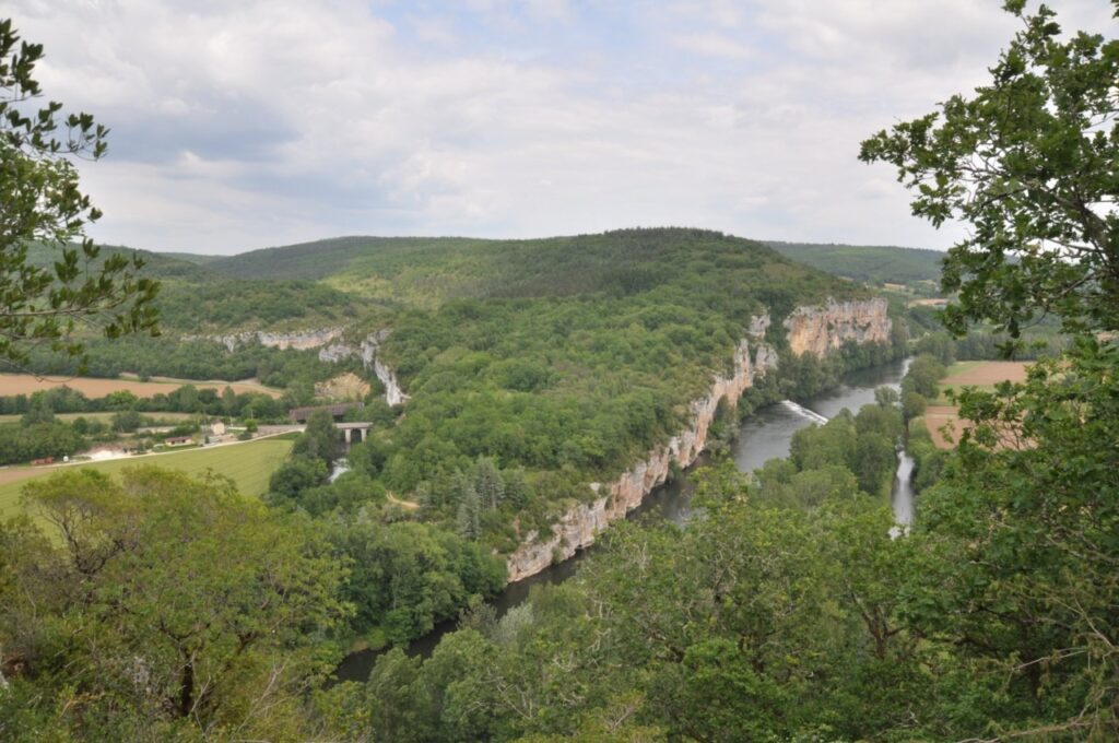 Les falaises de la vallée du Lot