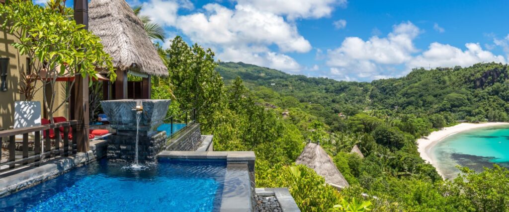 Piscine privée Maia Luxury Resort & Spa aux Seychelles