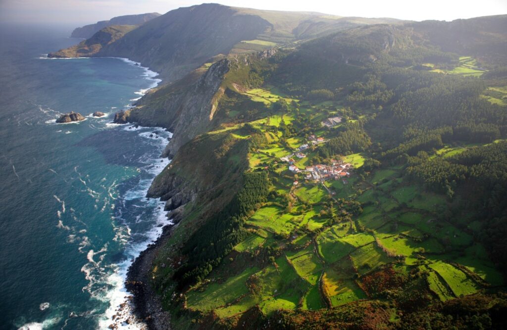 Santo André de Teixido et Serra da Capelada