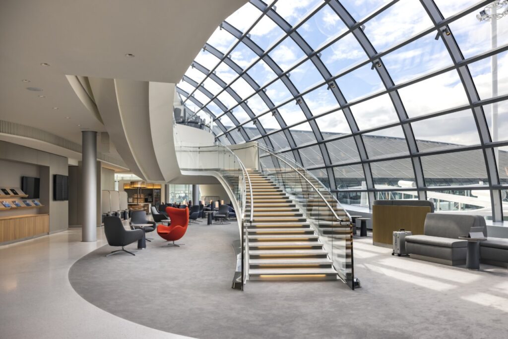 Le salon Air France fait peau neuve