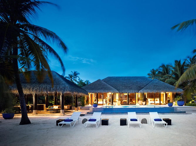 Piscine au Velaa Private Island aux Maldives