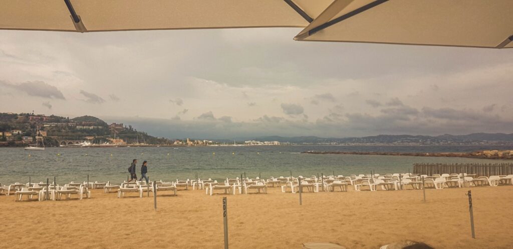 Le restaurant le Magellan avec vue sur la Grande Bleue