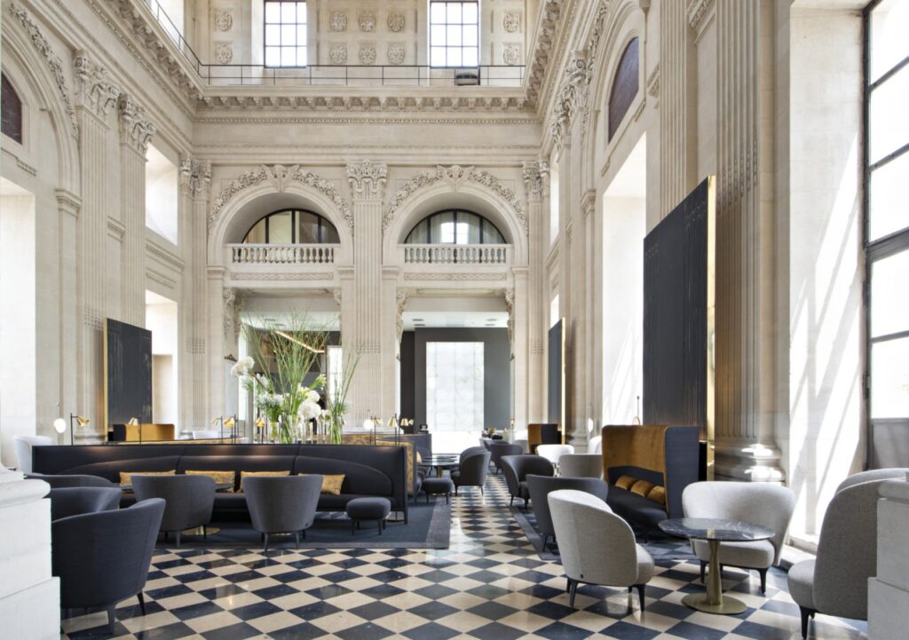 Le Dome bar (c) STUDIO JEAN-PHILIPPE NUEL_INTERCONTINENTAL LYON HOTEL DIEU_NICOLAS MATHEU