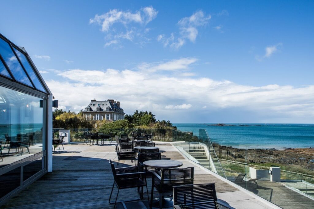 thalasso Dinard Emeria vue extérieure façade hôtel