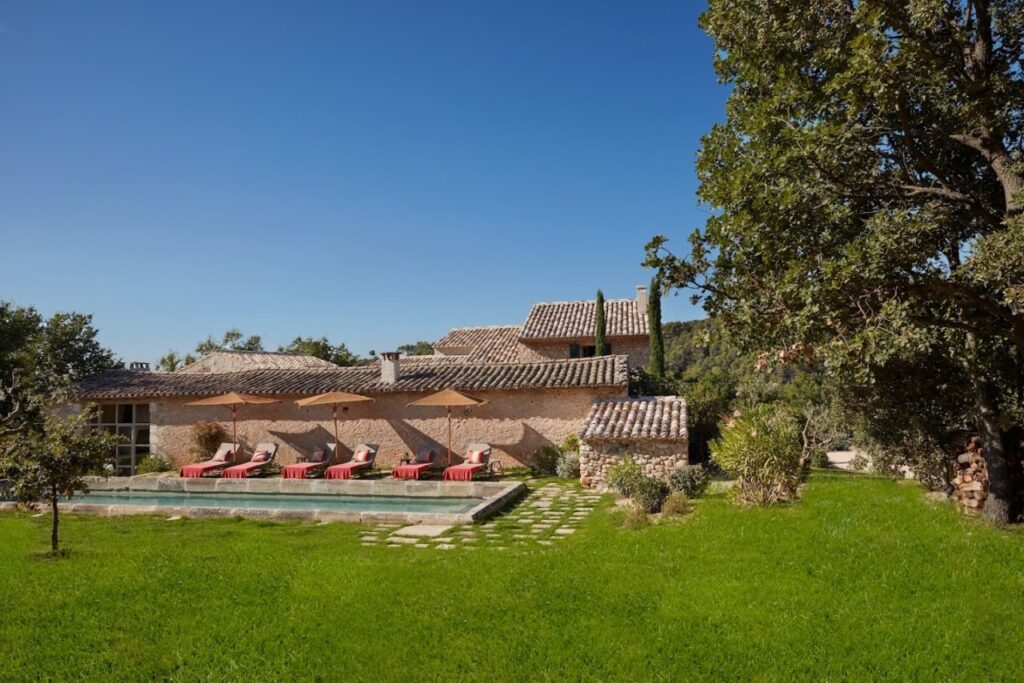 Piscine extérieure du Mas