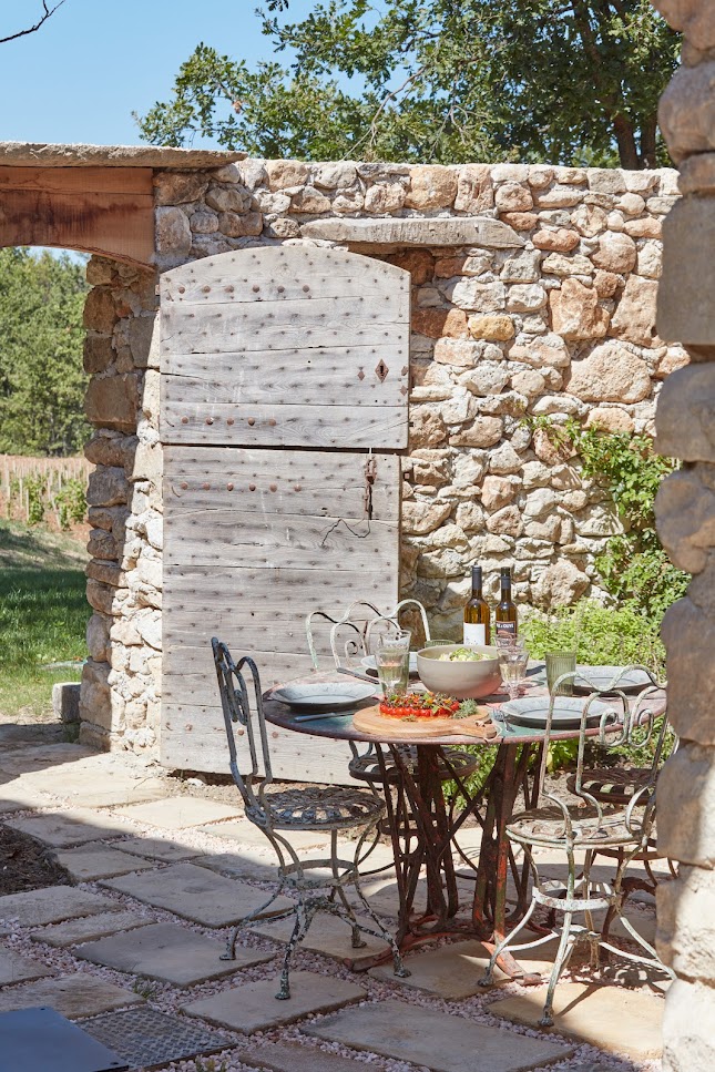 Table à l'ombre