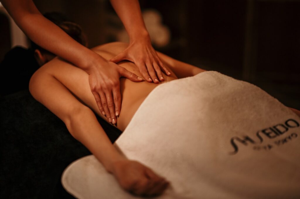 Massage  au spa Shiseido