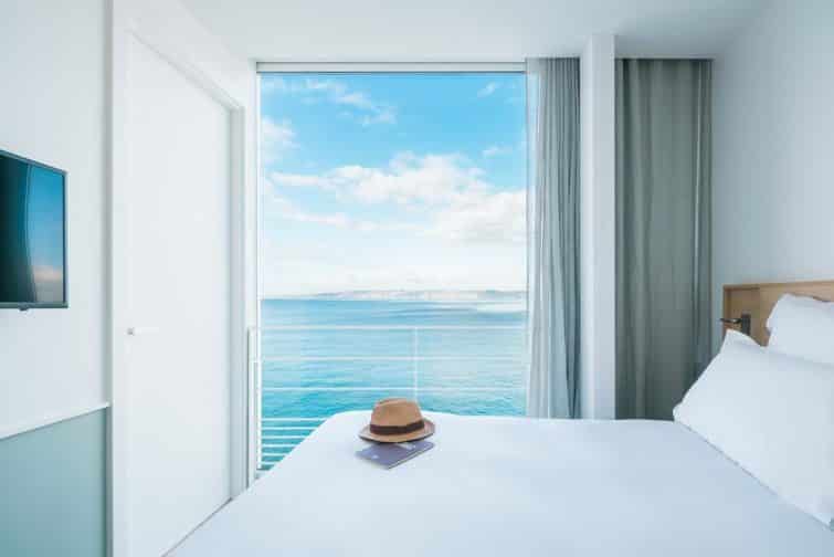 Les bords de mer CP : Booking