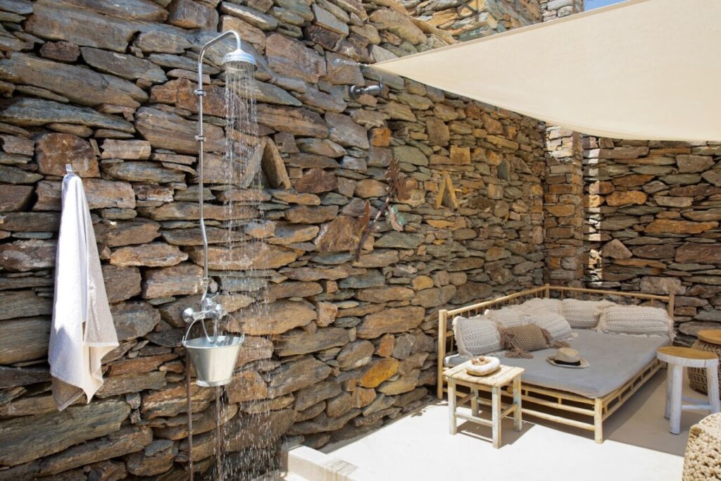 Douche extérieure