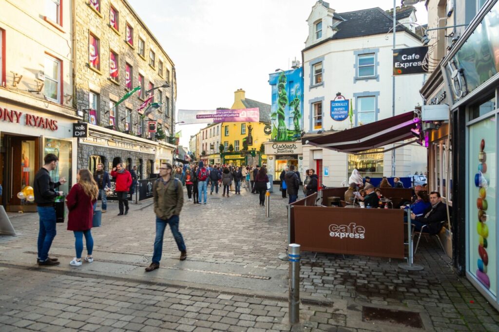 rue de Galxay pub