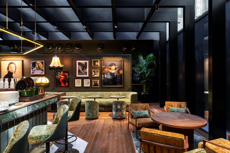Dans le restaurant Radisson Milan