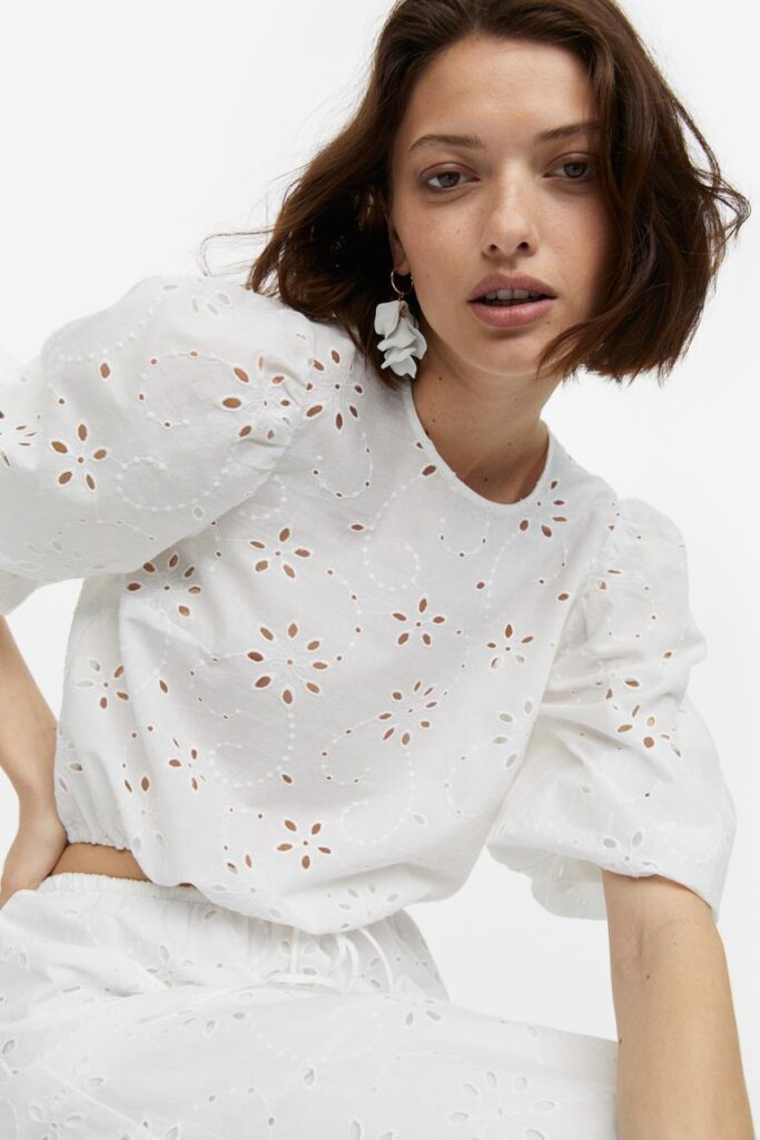 Top broderie H&M 45€