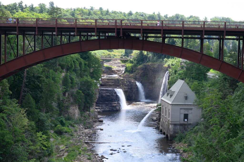Chute d'eau au Québec - découvertes après un an d'expatriation