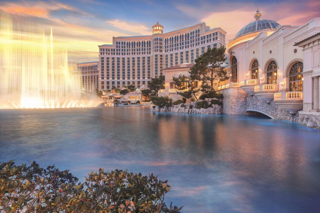 Show fontaines Bellagio Las Vegas — chorégraphie aquatique nocturne