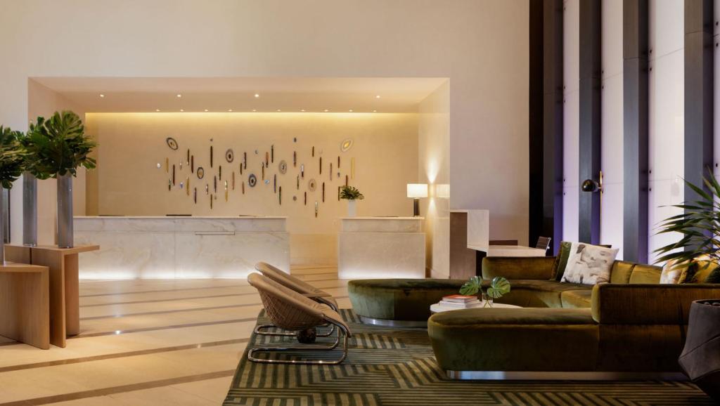 lobby epic hotel miami
