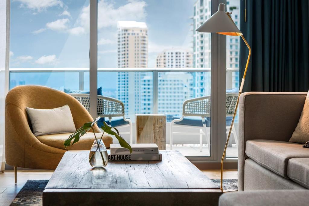 salon chambre kimpton epic hotel suite