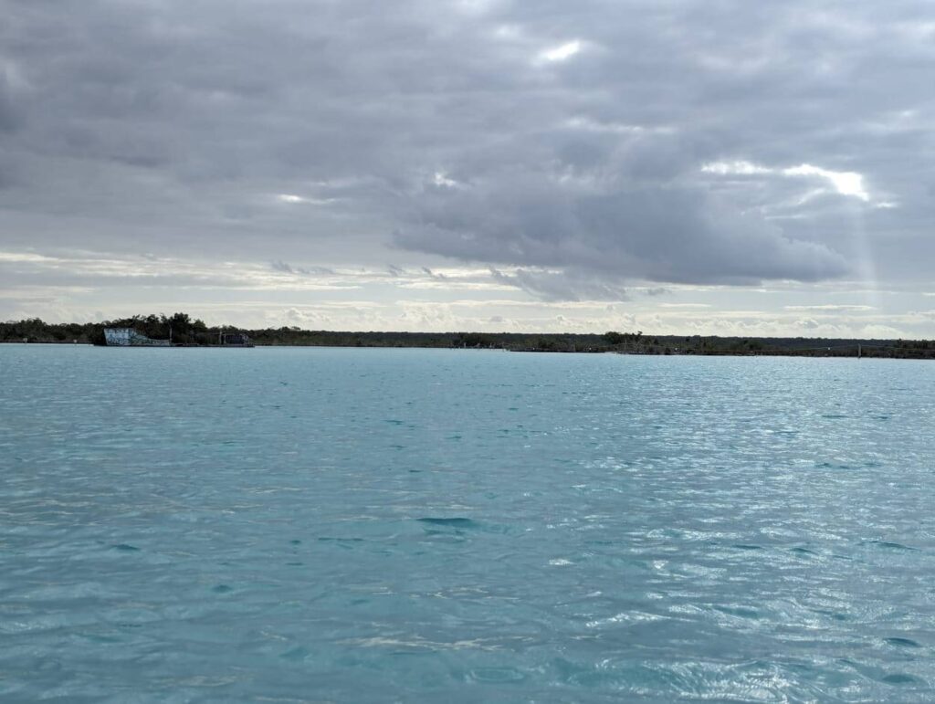 Bacalar Mexique au lever du jour sur la lagune