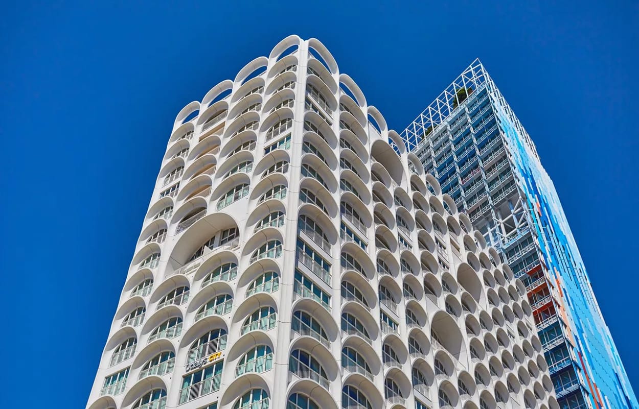 Marseille redéfinit l'art de vivre avec L’Hotel de la Porte Bleue