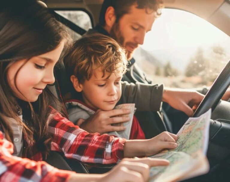 Voyage en famille : anticiper les essentiels avant de partir