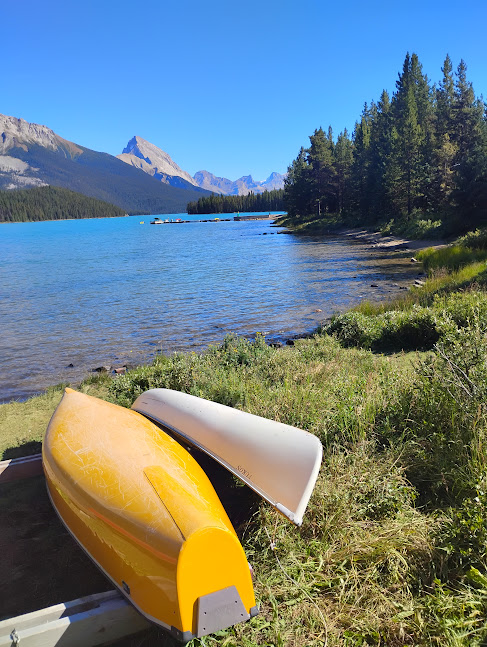 canöé sur le lac maligne