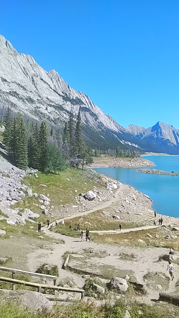 rives du lac Maligne