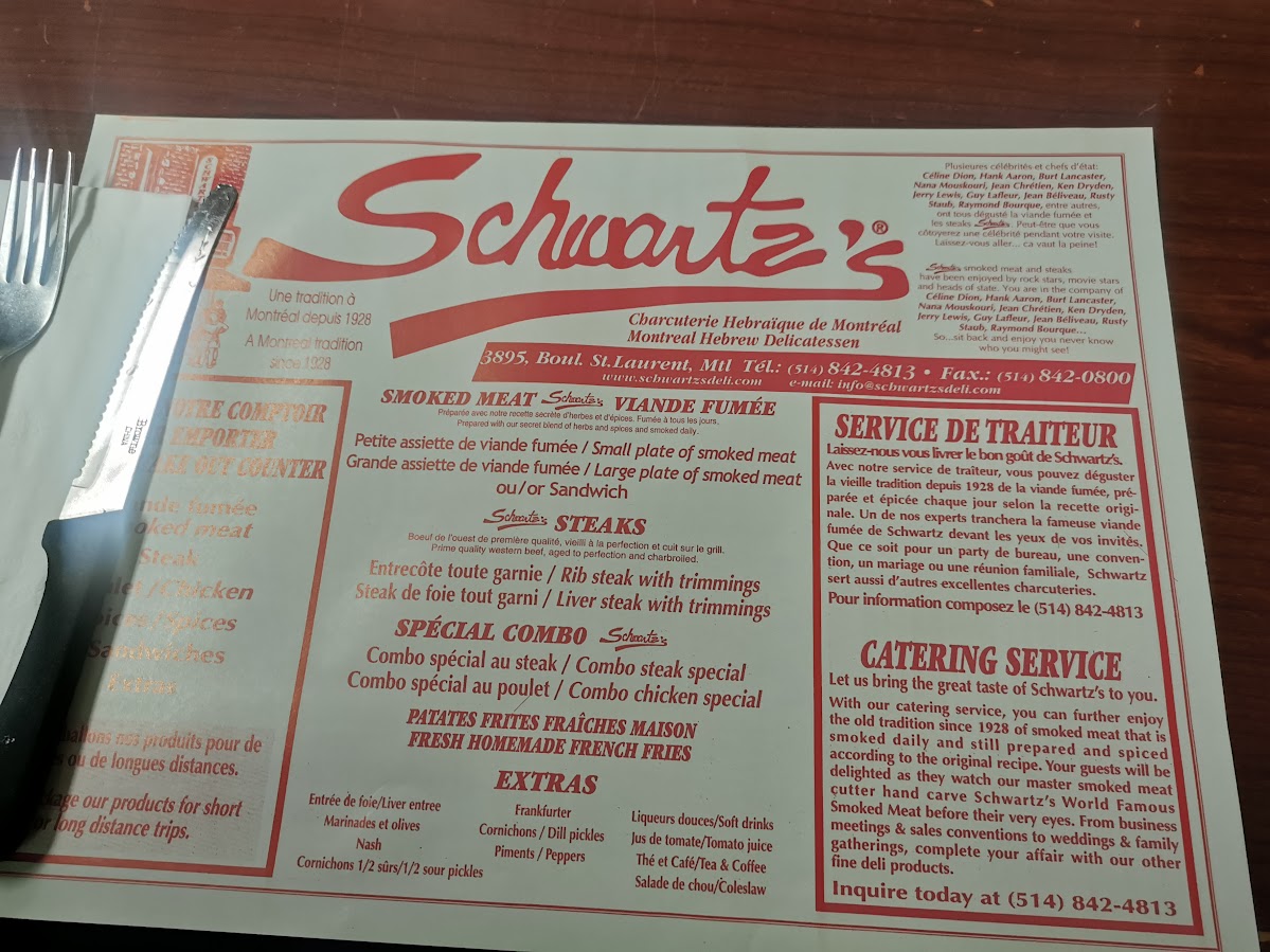 Schwartz Montreal : Manger une poutine