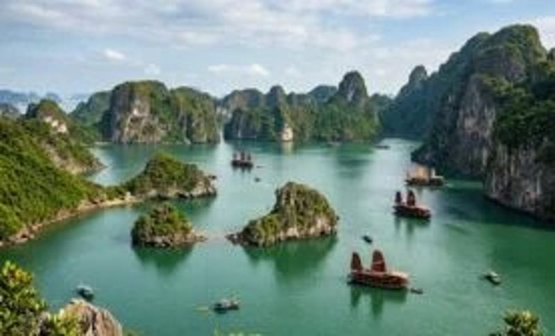 Ma croisière dans la Baie d&rsquo;Halong en jonque traditionnelle