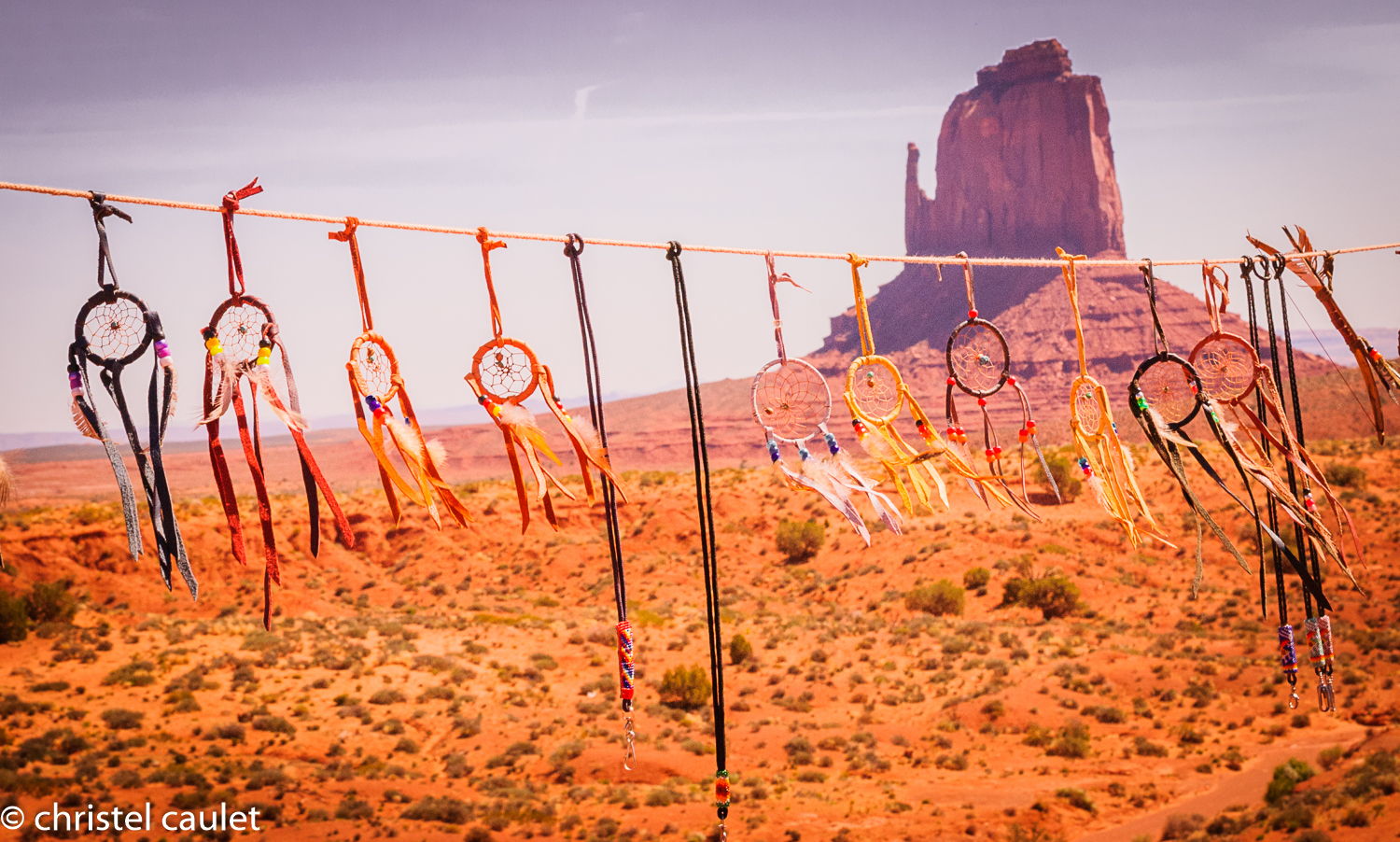 Artisanat navajo vendu le long de la Valley Drive à Monument Valley
