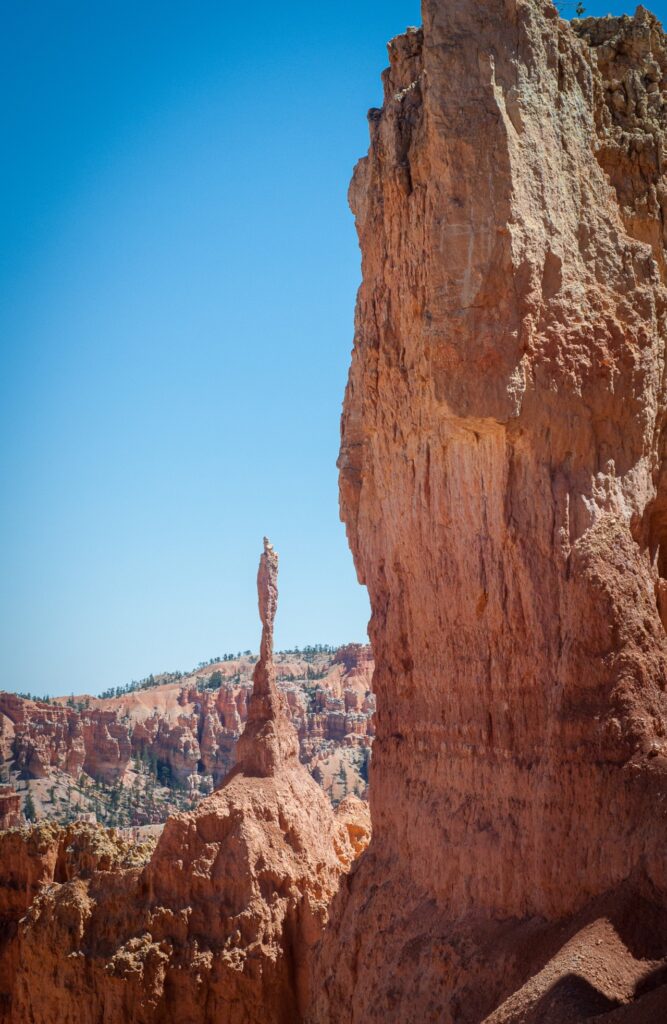 Hoodoo en équilibre photographié pendant ma visite de Bryce Canyon