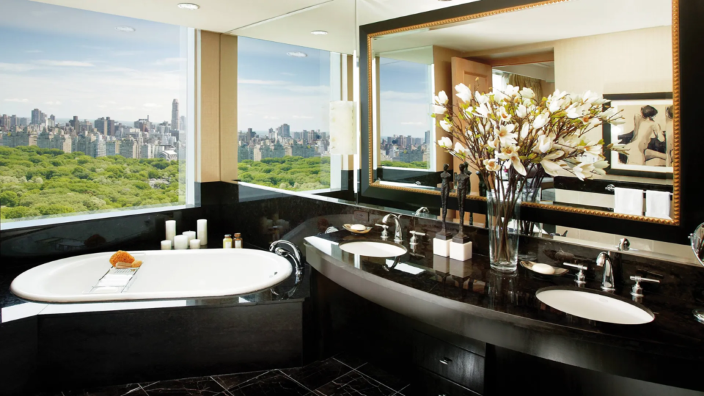Salle de bain marbre suite Mandarin Oriental New York